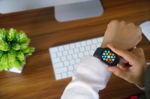 Как выбрать умные часы: подбираем себе личного помощника