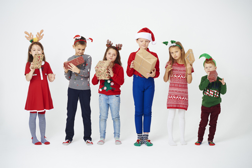 Как создать настоящую зимнюю сказку: идеи детских подарков на Новый год от билайна