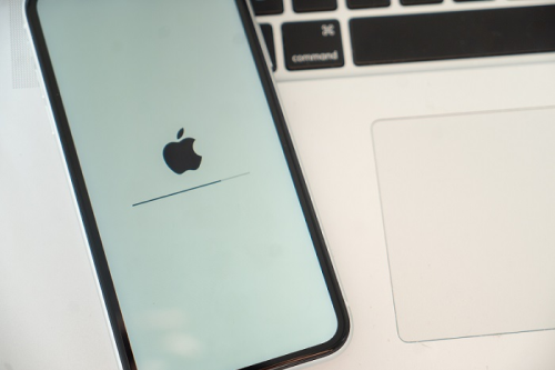 Как сбросить Айфон до заводских настроек: полное руководство