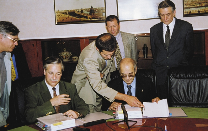 1996 Контракт с Alcatel